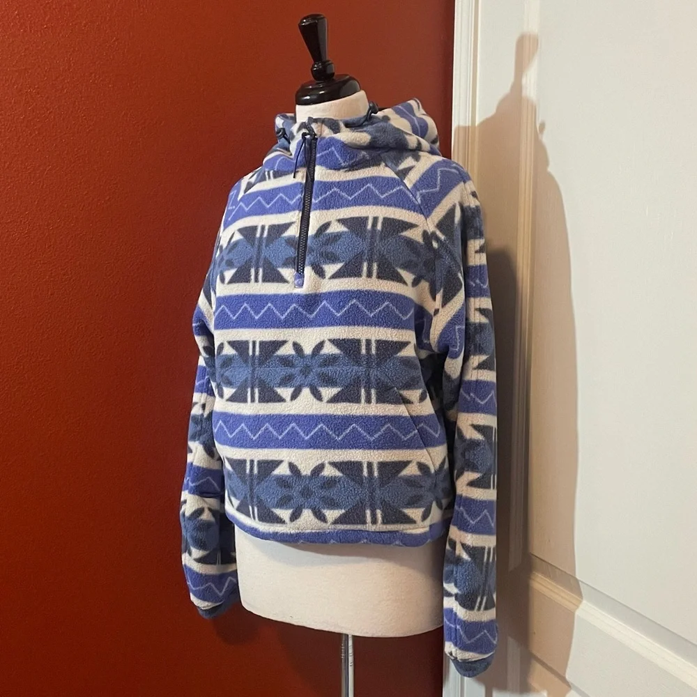 Outdoor Voices Women’s Primo Fleece‎ 1/4 Zip Pullover Blue Southwestern Sweater